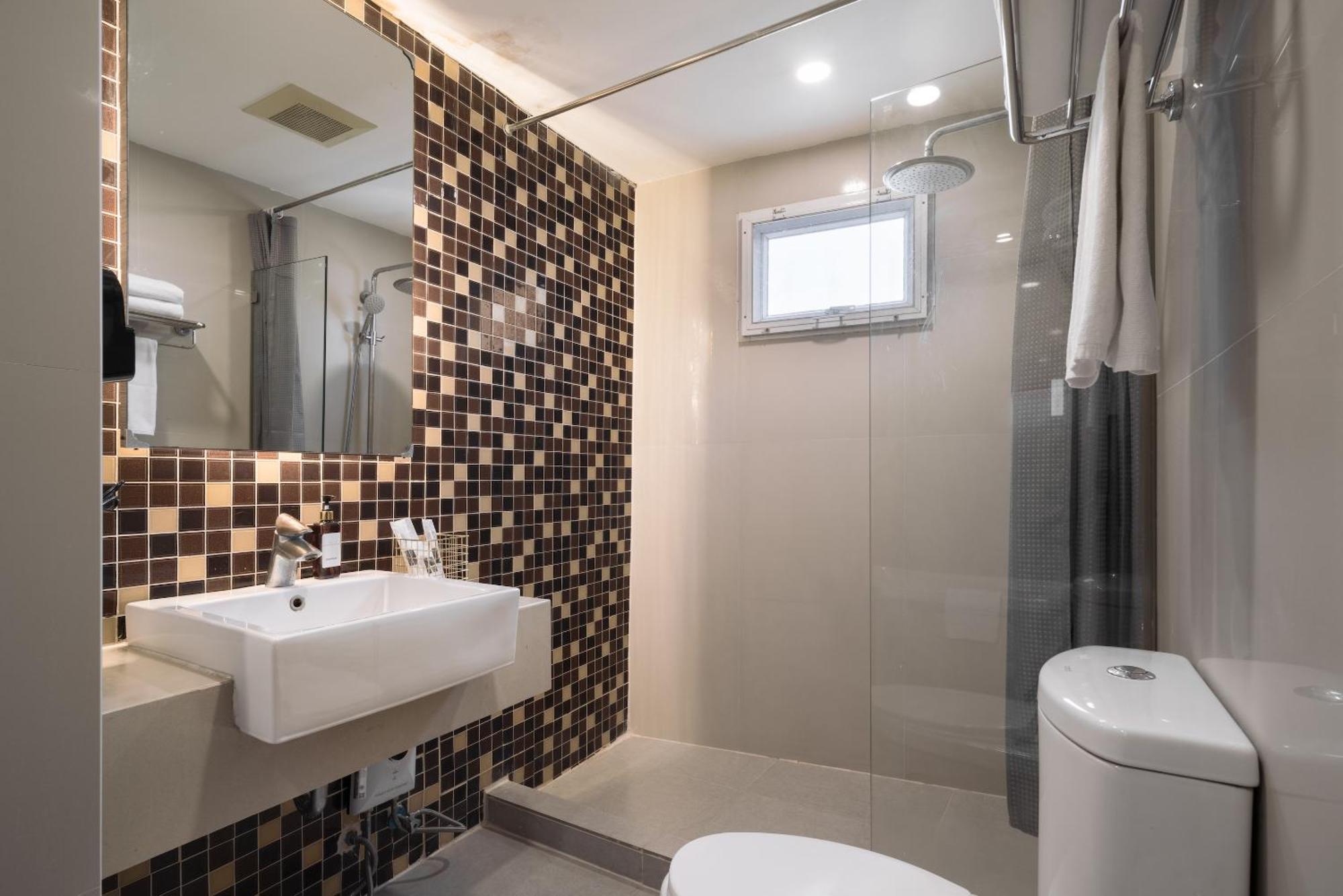 Aspira Suites Sukhumvit 20 Bangkok Extérieur photo